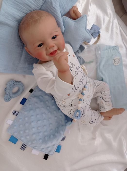 Lalka chłopczyk w typie Reborn z wyprawką prezent lala chłopiec