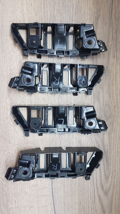 Заглушка направляющей сдвижной двери vw caddy c 2004-2020гг.