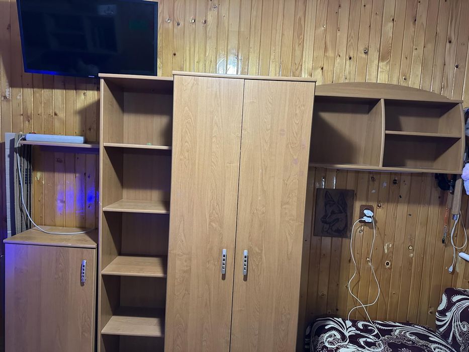 Меблі в дитячу (стінка)