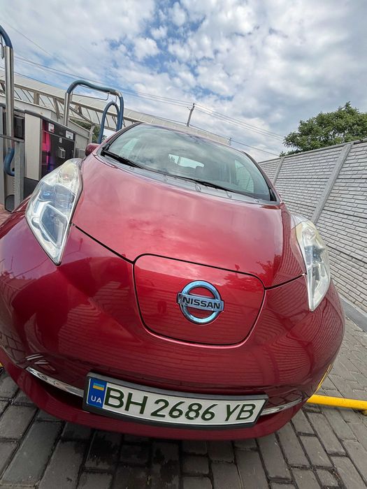 Nissan Leaf 2013 24 Квт електроавто