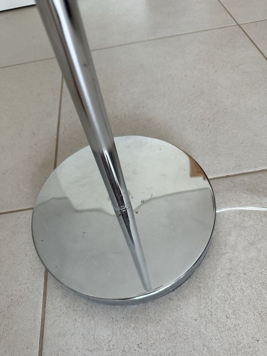Candeeiro de pé cromado