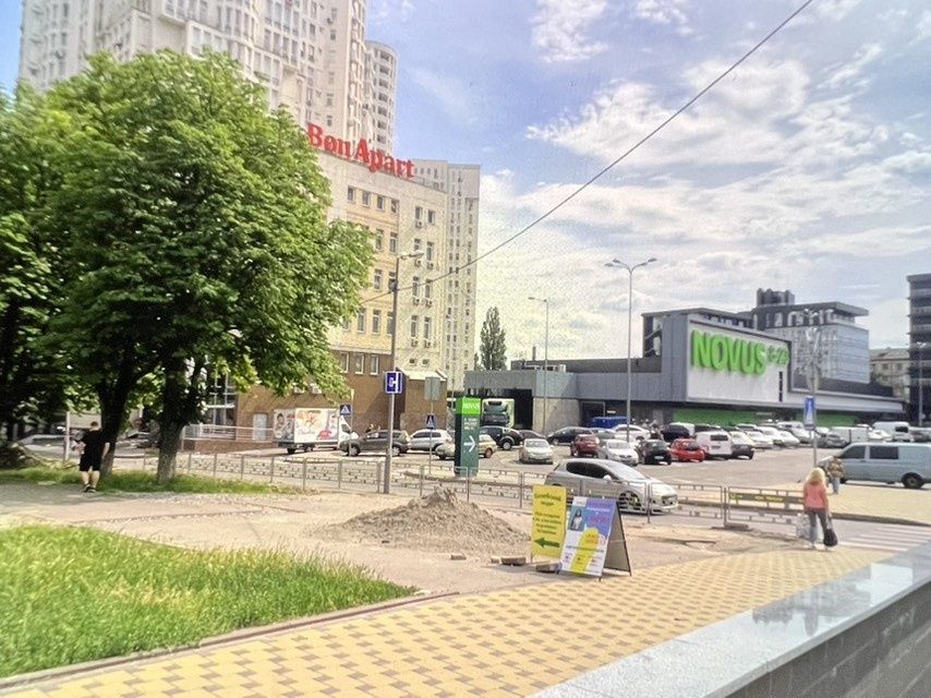 Оренда, 35 кВ м, Дружби Народів, окремий вхід