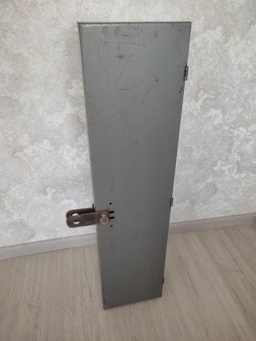 Сейф збройовий (оружейный).