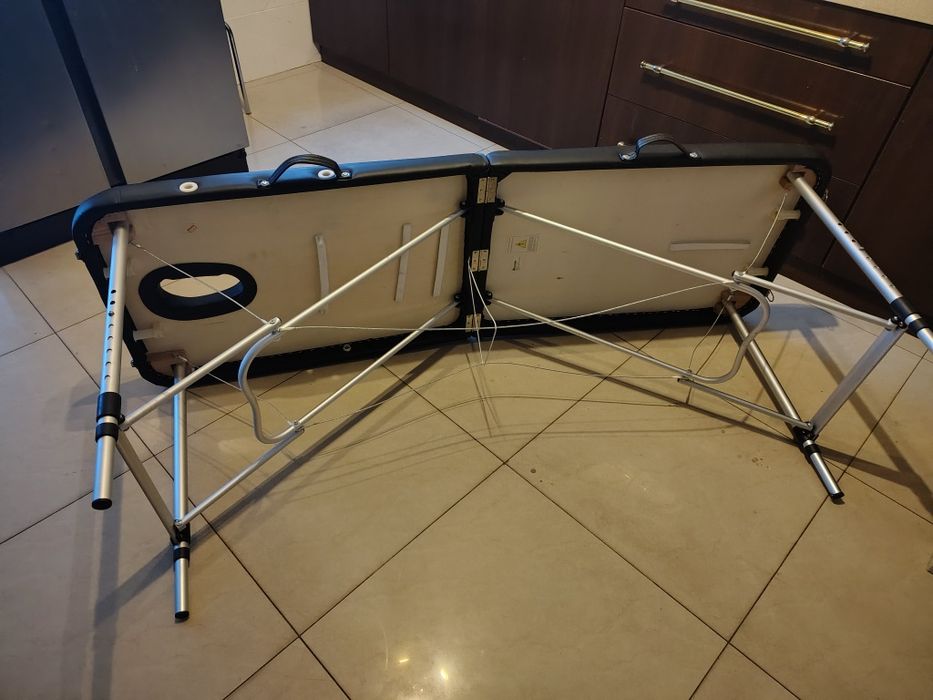 Przenośne łóżko do masażu