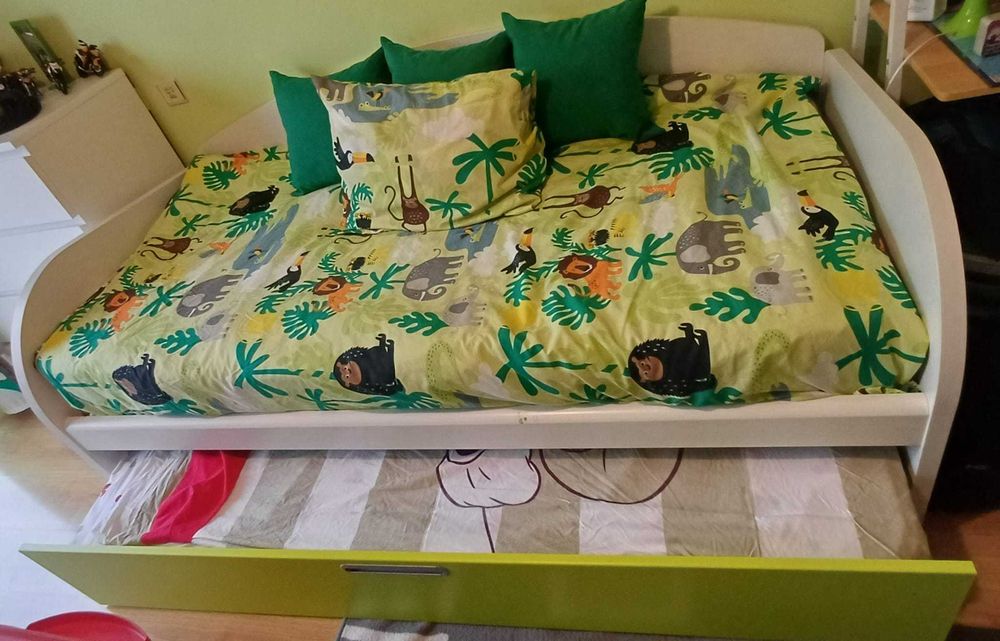 Cama com Gavetão e Colchões
