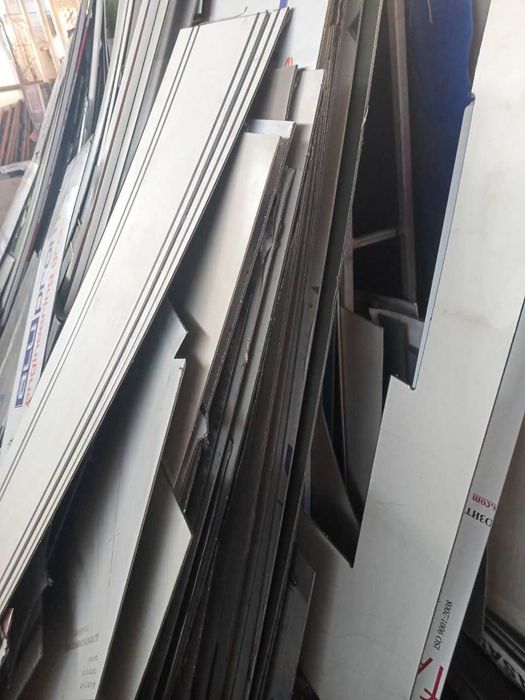 Композит,акрил,обрезки,залишки після виробництва