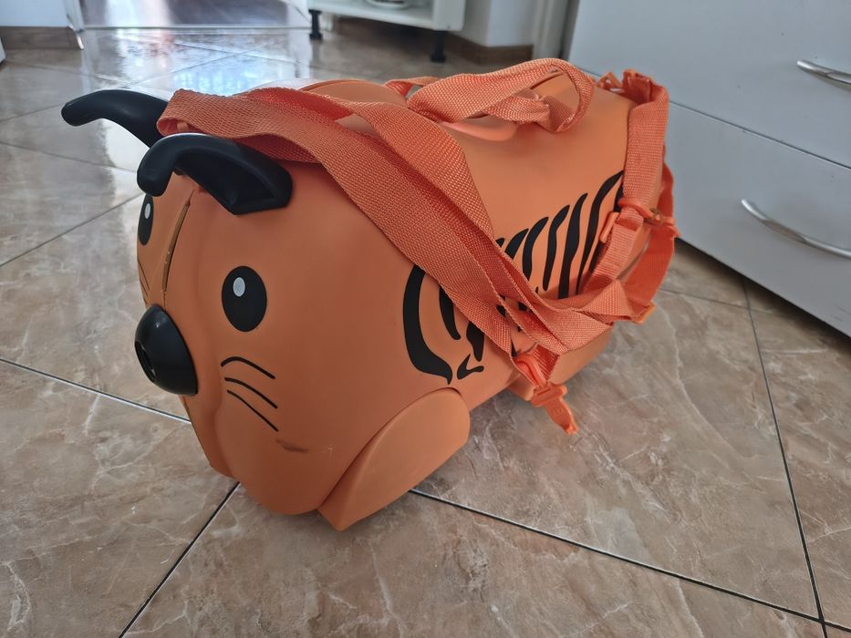 Walizka kabinowa trunku kot tygrys