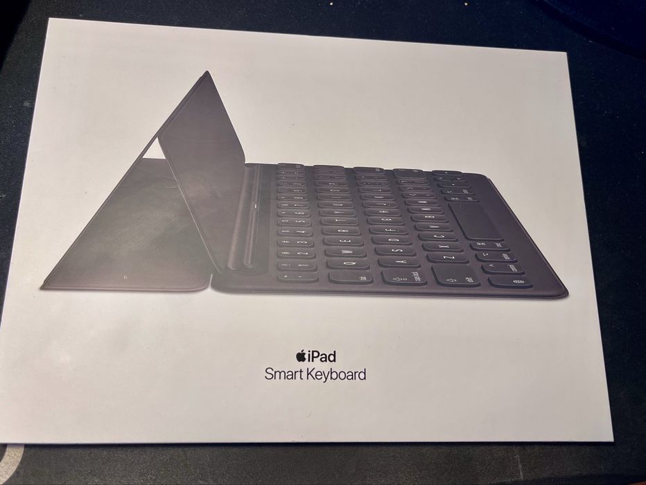 Apple iPad Smart Keyboard A1829 – NOWA, oryginalna, z pudełkiem