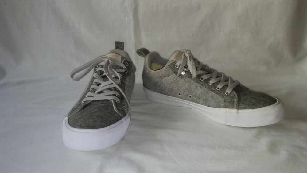 Converse all star roz.44/10/ ,- dł. wkł. 27,5 cm- jak nowe