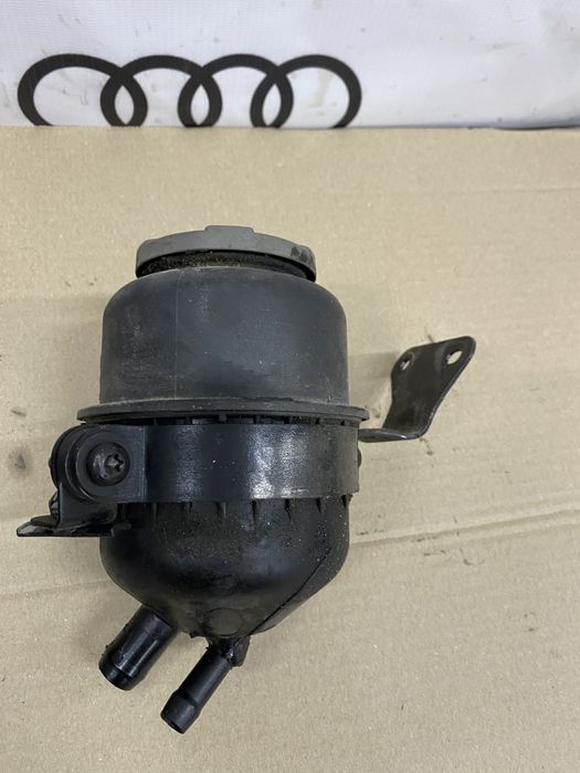 Бачок насоса ГУР для Audi A4 B8 A5 Q5 A6 4F0422371D