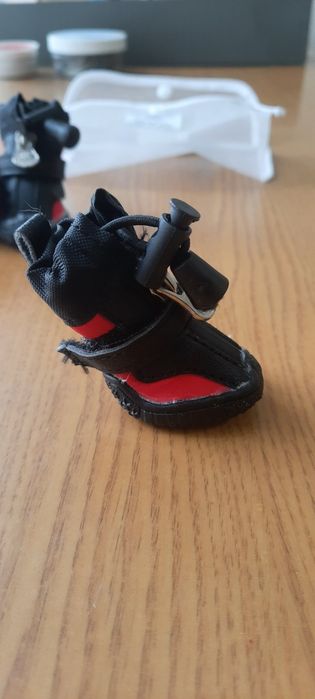 Продам сапожки для маленьких пород собак