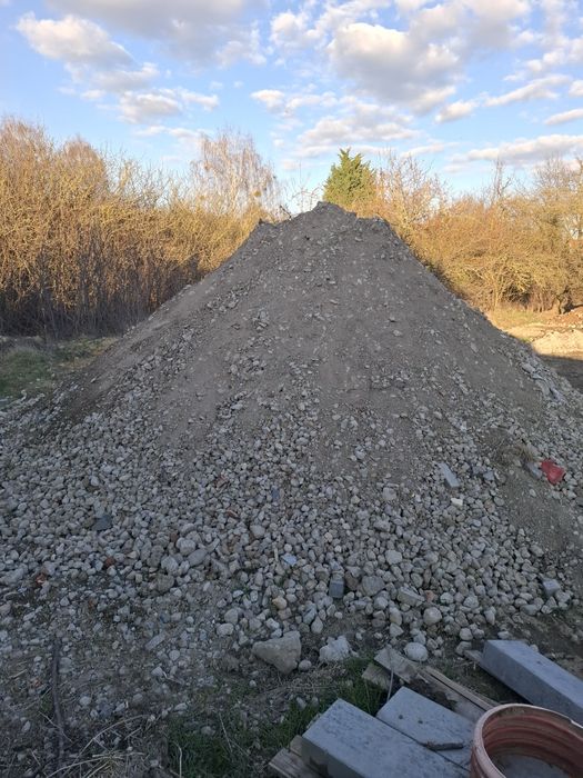 Oddam gruz na podbudowe drogi