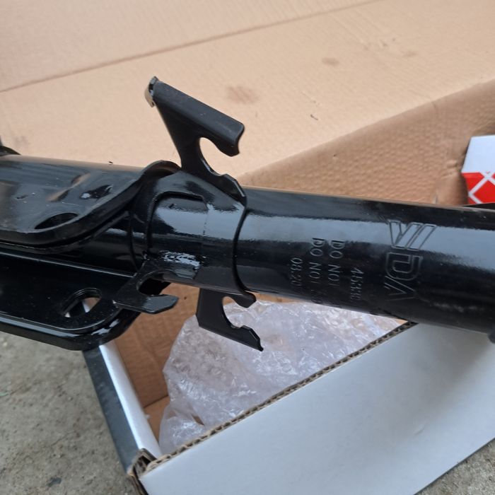 Daco amortyzator Mercedes  pzód