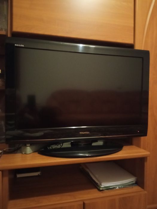 Продам телевизор TOSHIBA REGZA ЖК 32 дюйма 2000 грн