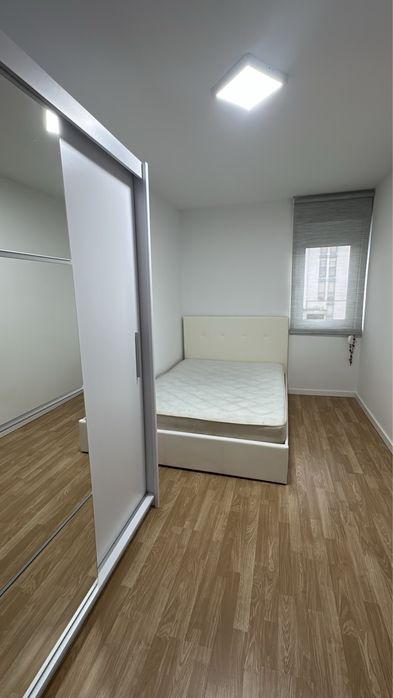 Aluga se quarto mobilado em casa remodelada