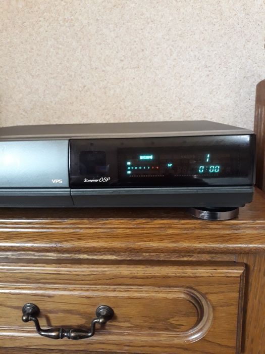 Toshiba V-711G...