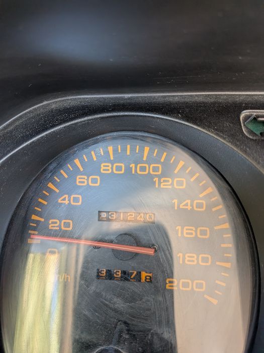 Mitsubishi Pajero 2.5 V24