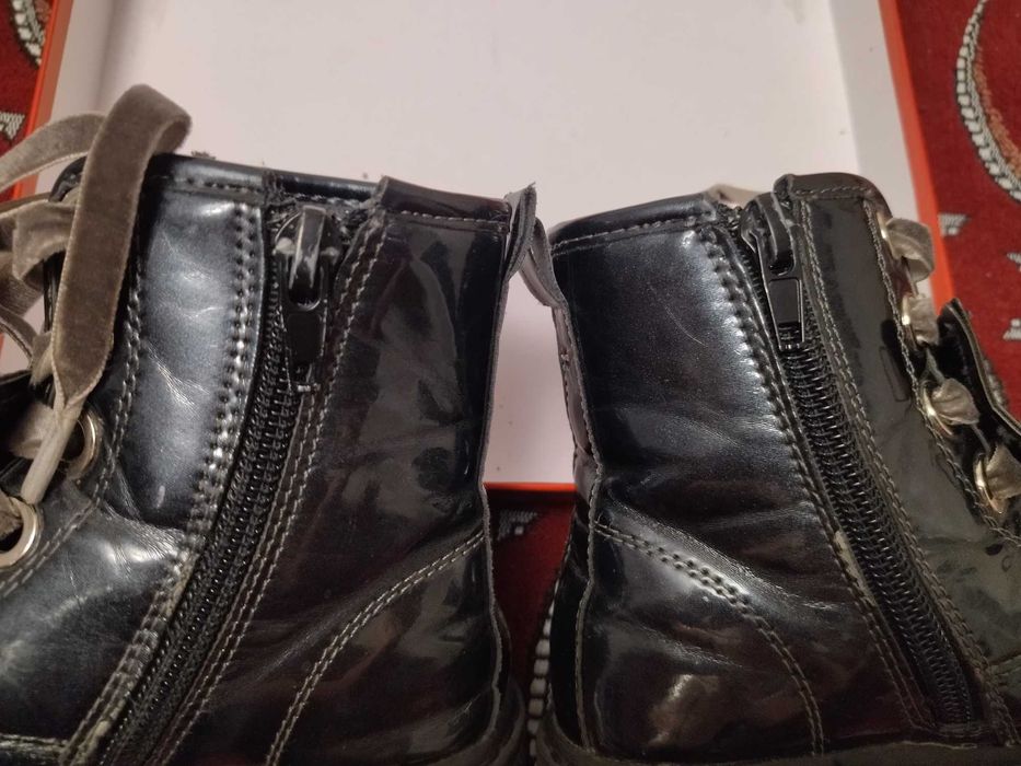 Осінні ботіночки на дівчинку