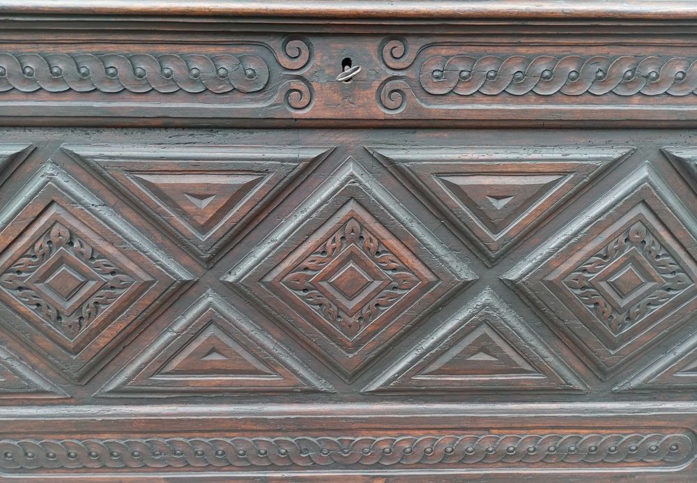 Antiga arca séc. XVII/XVIII