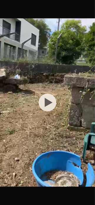 Casa em ruinas em aldeia satão (viseu)