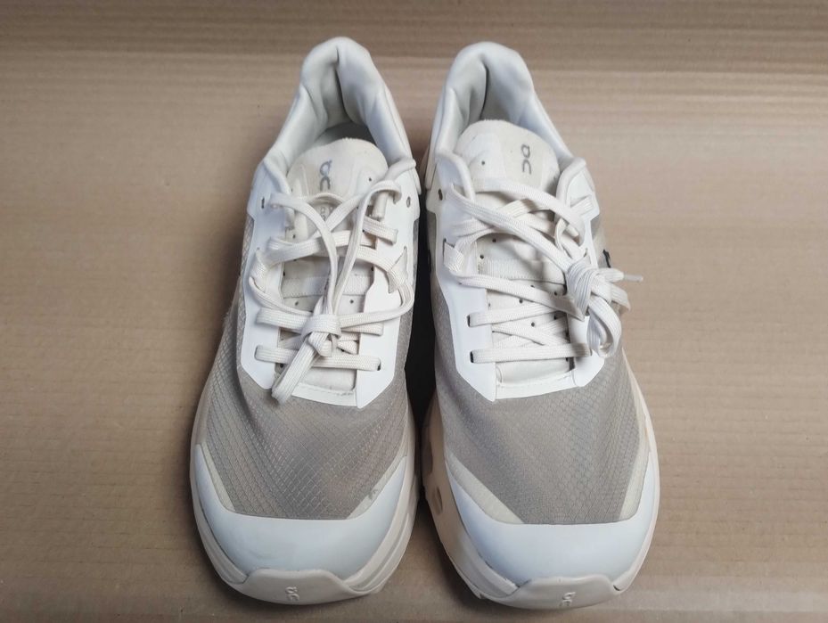 Buty do biegania biegowe 39  ON Running Cloudvista
