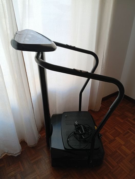 Plataforma vibratória Byeast Professional 1500W447381522005381123