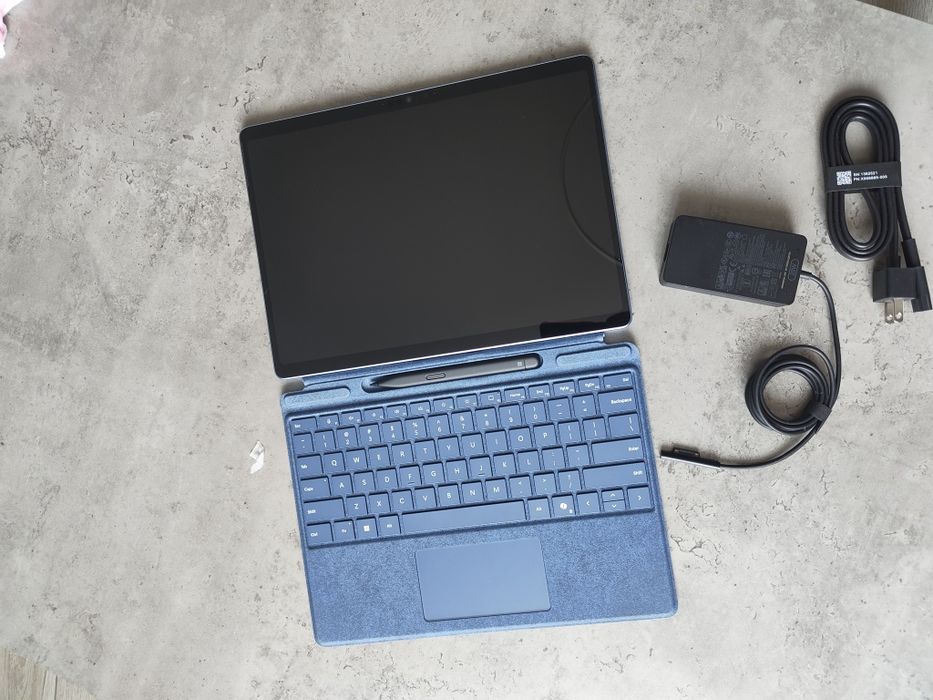 Планшет Microsoft Surface Pro 11 X Plus 16/512GB Sapphire (ZHY-00036)