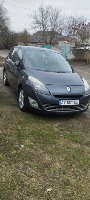 Рено гранд сценік