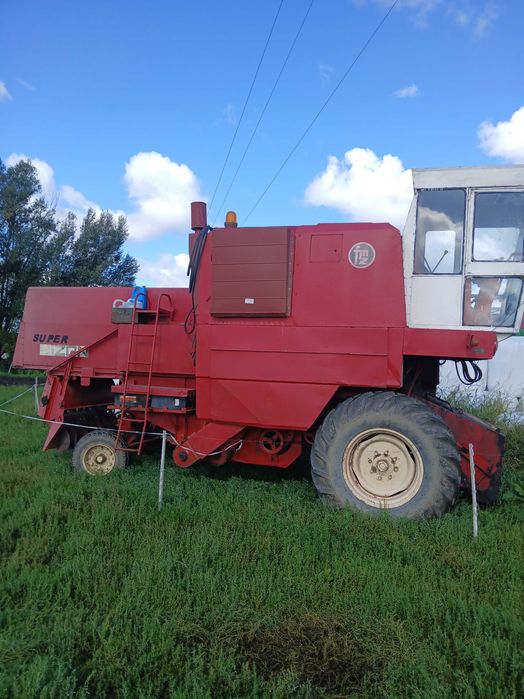 Kombajn zbożowy bizon