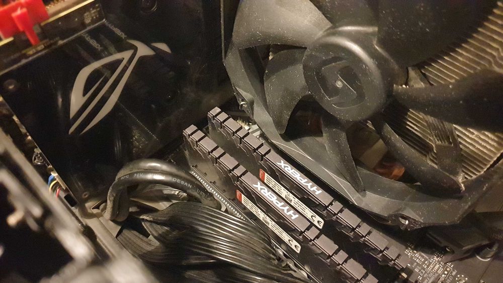 Dobry PCet (ROGstrix 1070 DDR4 16gb, Ryzen 1800x, TaiChi x470, SSD..