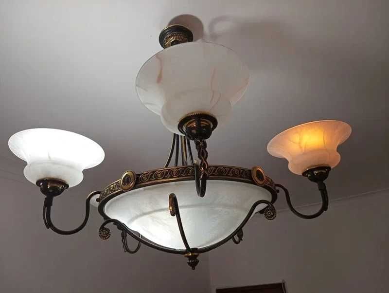 Candeeiro de teto Vintage em Ferro Preto e dourado*