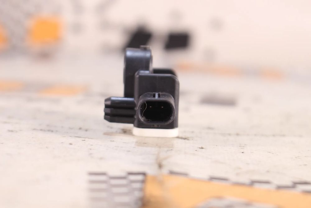 Sensor de impacto VOLKSWAGEN Polo (6R, 6C)