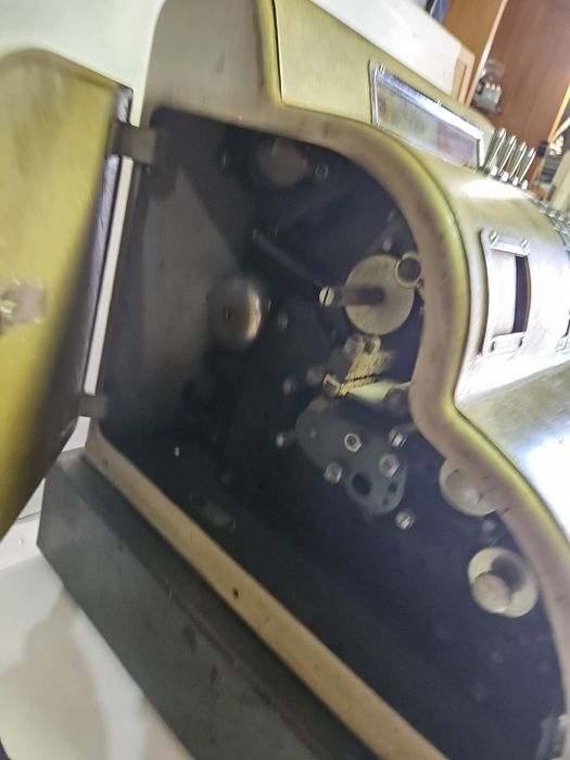 Máquina registadora antiga