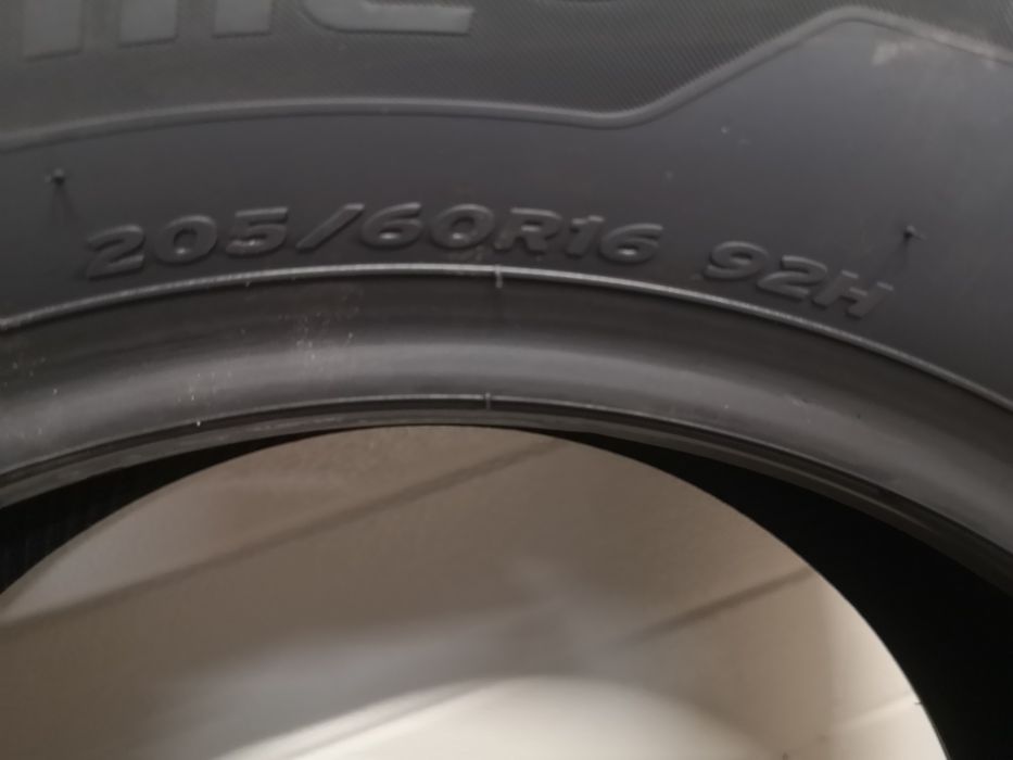Opony letnie Hankook 205/60/R16 2 sztuki