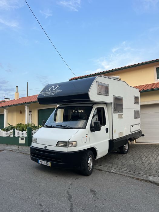 Autocaravana 6 lugares de livrete