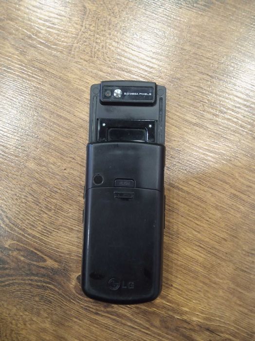 Телефон LG KF240 робочий