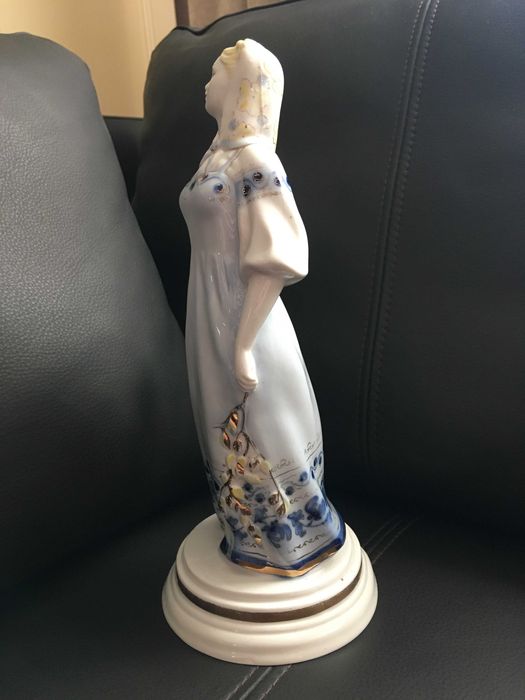 Статуетка фігура порцелянова фарфор Танець Берізка. Чудово.