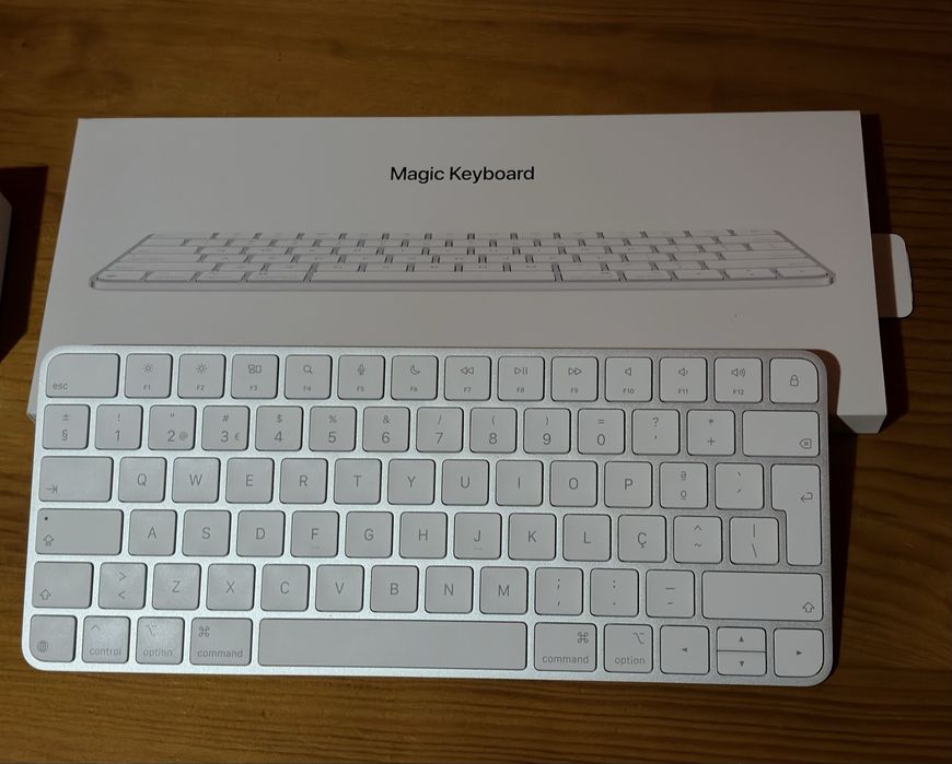 Magic mouse e magic keyboard como novos com garantia . Apple Fnac.