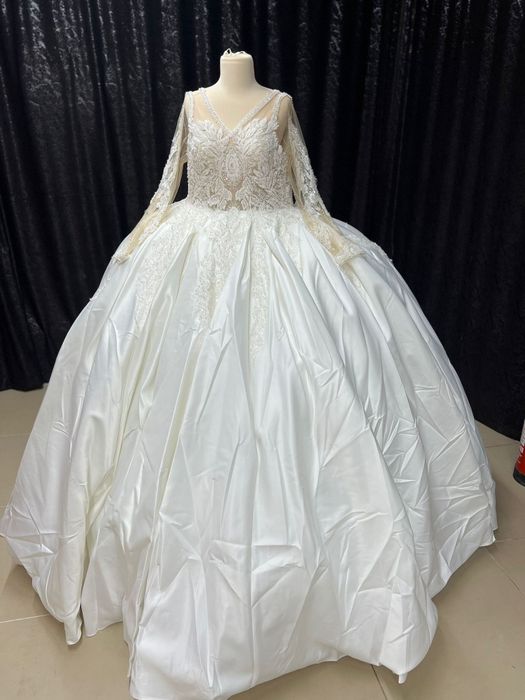 Sukienki ślubne różne