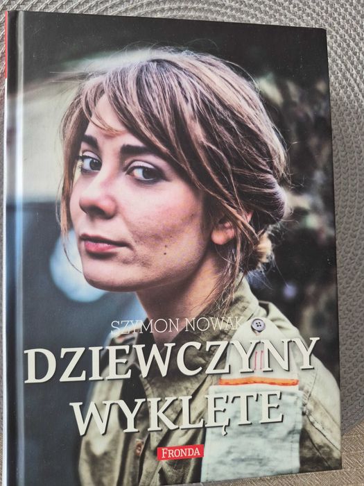 Dziewczyny wyklęte - Szymon Nowak