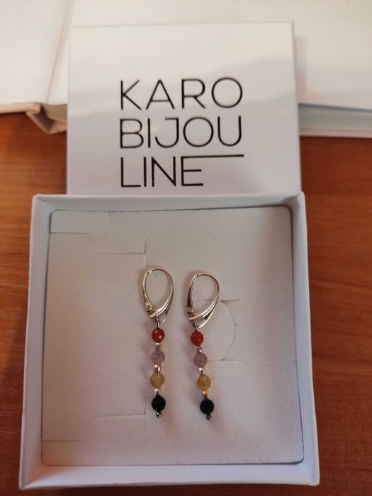 Nowa biżuteria z kamieniami