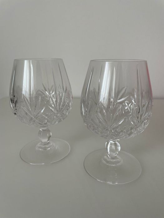 Conjunto: Jarro de cristal e copos