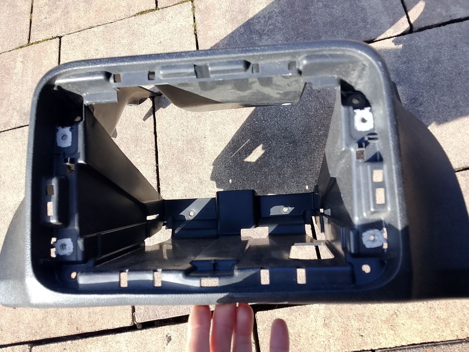 Kosz radia 2 DIN Skoda Fabia 2 lift, 5J1 858.089