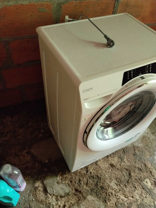 Máquina lavar roupa candy, em bom estado, com garantia até março 2028