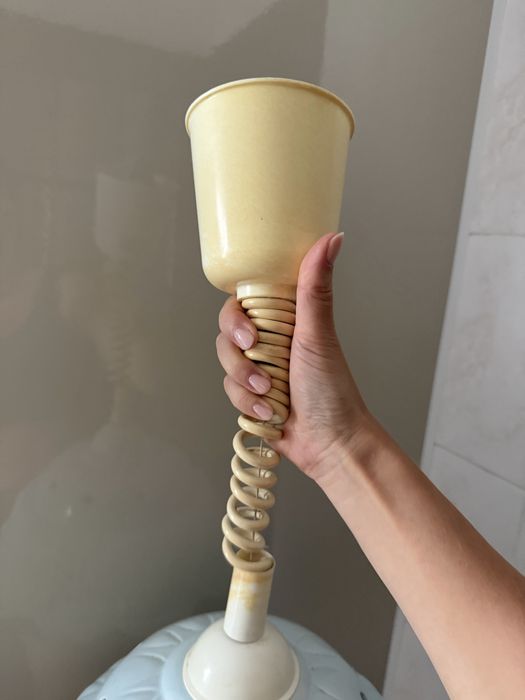 Candeeiro de tecto em louça