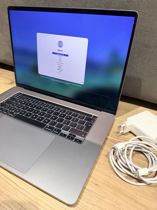 MacBook Pro 16” 2019