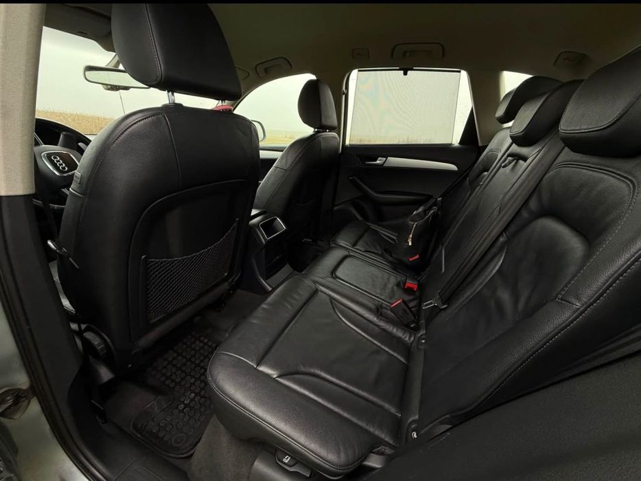 Audi Q5 Quattro • Manual • Serwis • zadbane