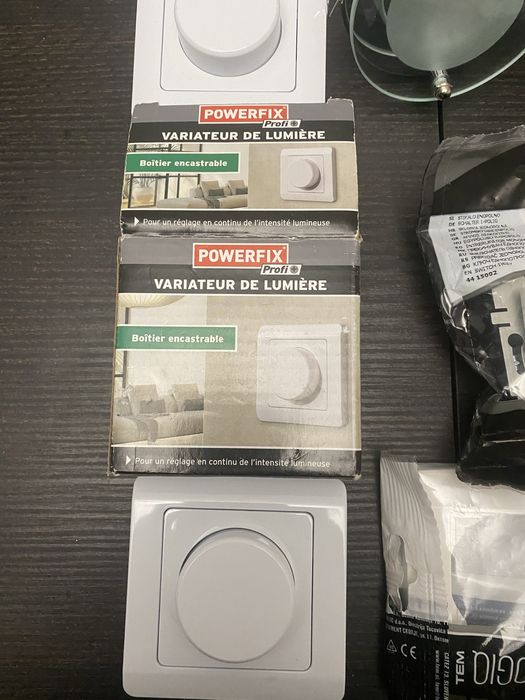 Светильники точечные выключатели