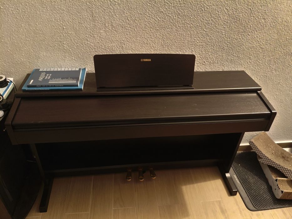 Piano Yamaha Arius Ydp145 Rosewood