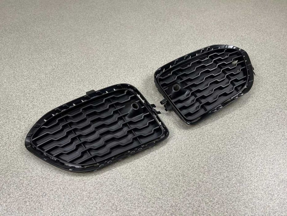 Решітка в бампер BMW x3 ( F25 ) m paket 51118056941 / 51118056942